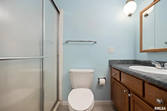 $235,900 | 5824 North Imperial Drive, Peoria, IL 61614