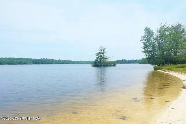 $264,000 | 250 Stillwater Drive, Pocono Summit, PA 18346