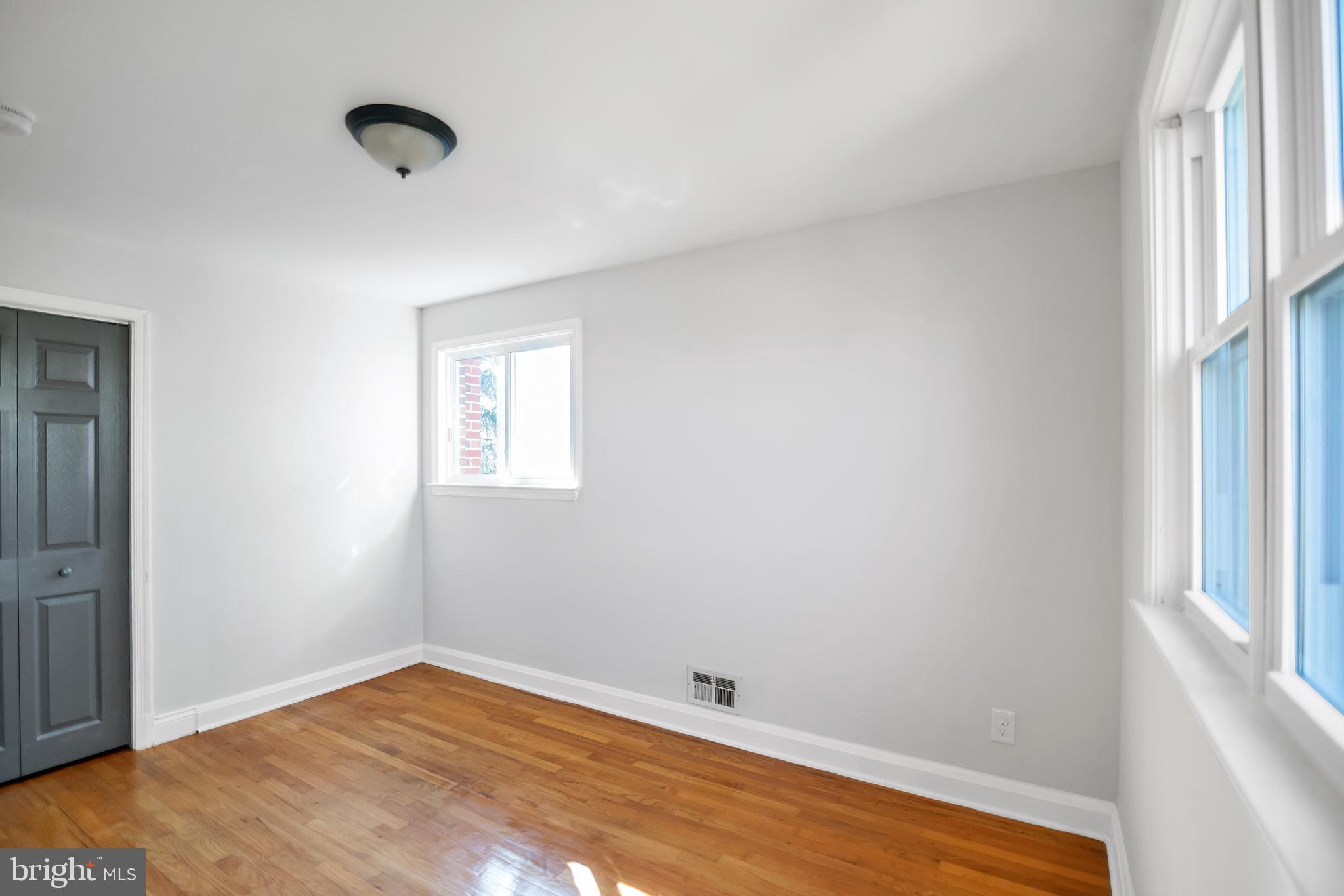 1328 Deanwood Road Parkville, MD 21234 - Photo 17 of 45