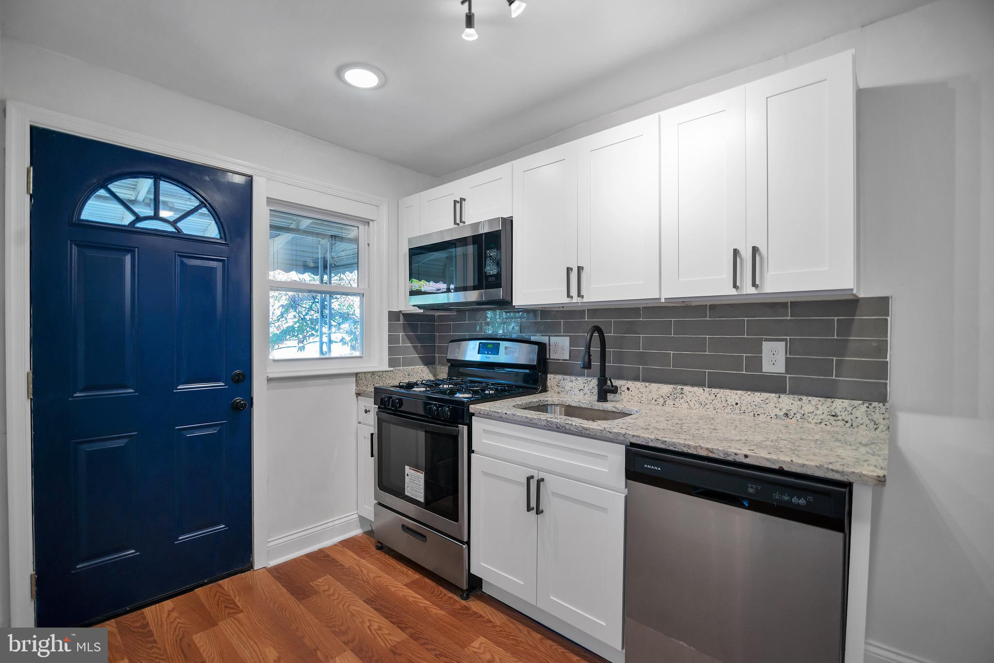 1328 Deanwood Road Parkville, MD 21234 - Photo 6 of 45