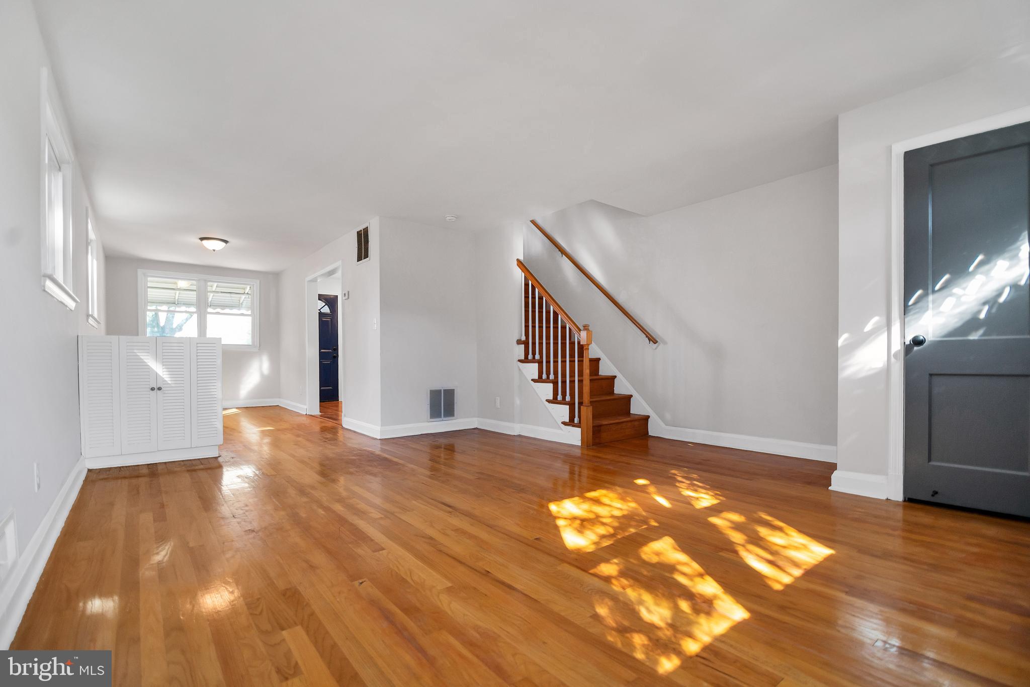 1328 Deanwood Road Parkville, MD 21234 - Photo 9 of 45