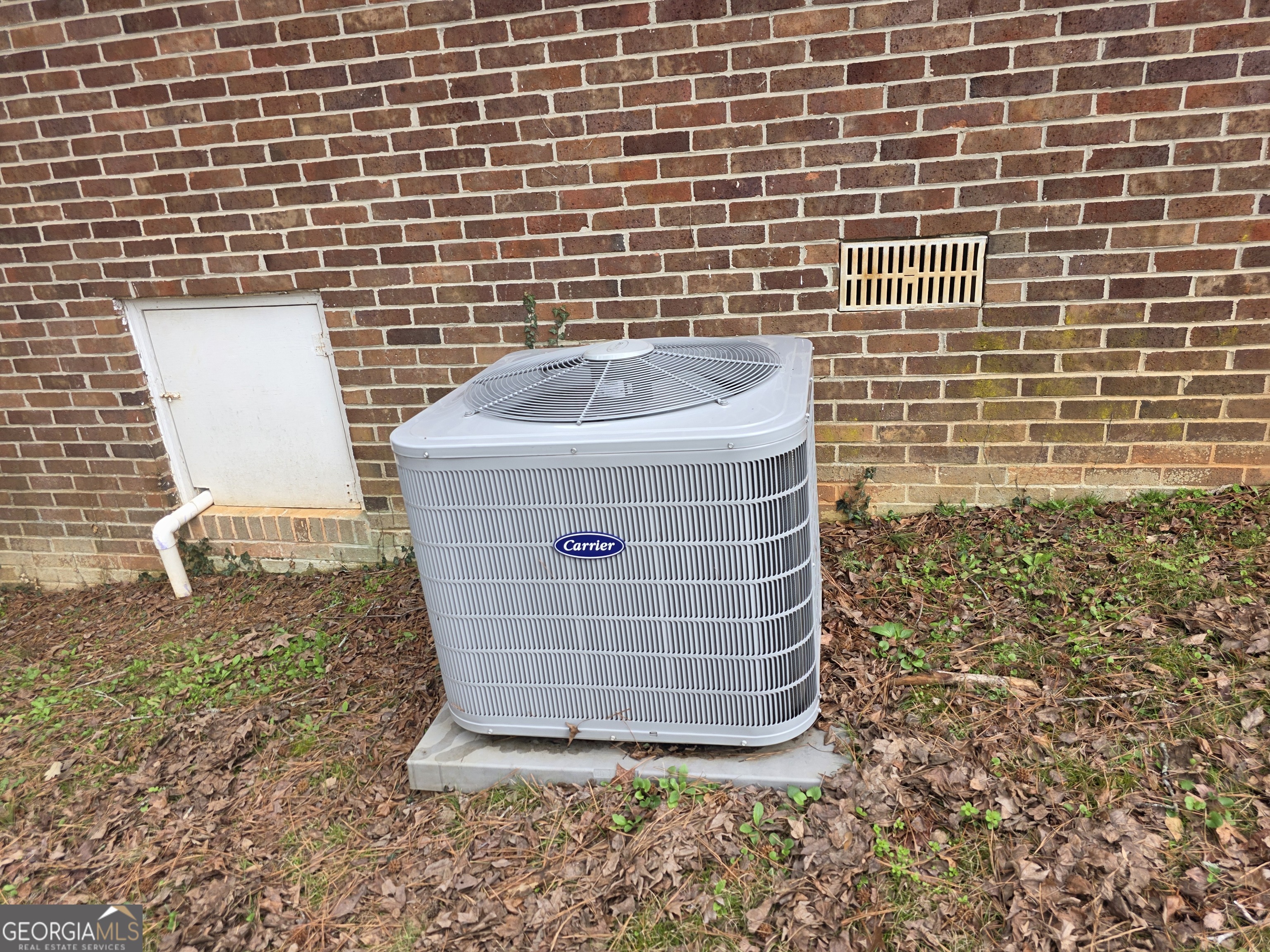 731 Seabreeze Lake Road Buchanan, GA 30113 - Photo 27 of 34 a bathroom with a sink