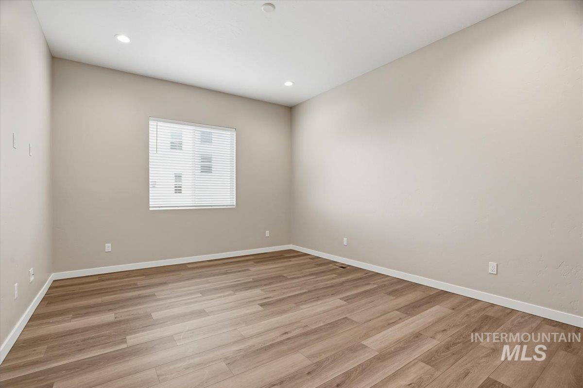 1323 White Cliffs Street Middleton, ID 83644 - Photo 18 of 39