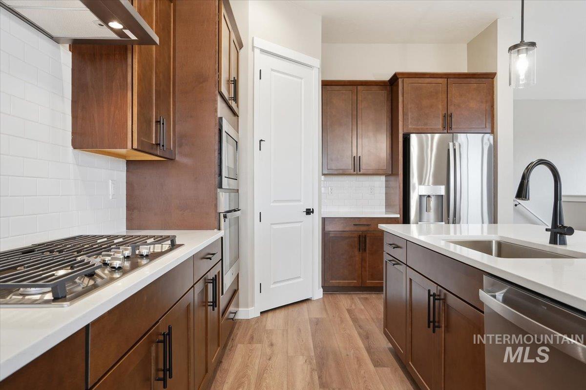 1323 White Cliffs Street Middleton, ID 83644 - Photo 3 of 39