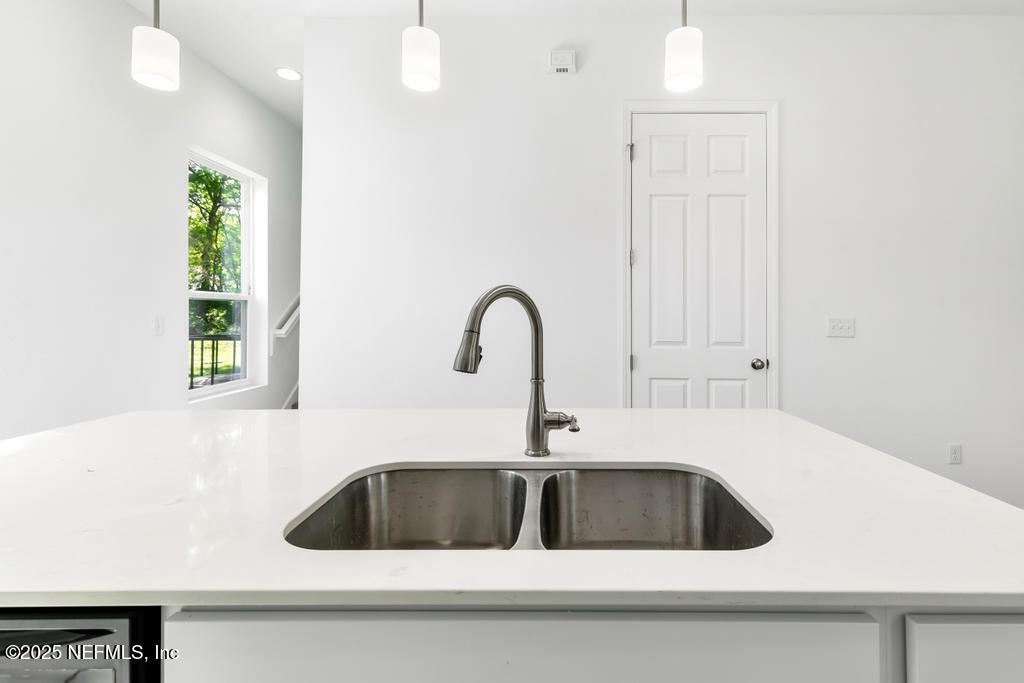 187 Cougar Road Jacksonville, FL 32220 - Photo 15 of 44 11081 Joel St-16
