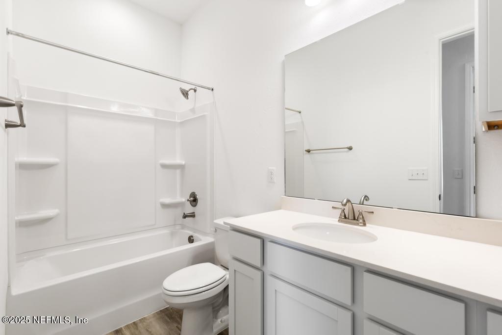187 Cougar Road Jacksonville, FL 32220 - Photo 32 of 44 Bathroom