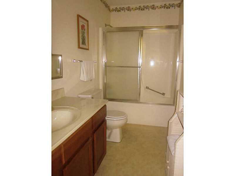 1042 Armsgate Road, Unit 35 Springfield, OH 45503 - Photo 14 of 17