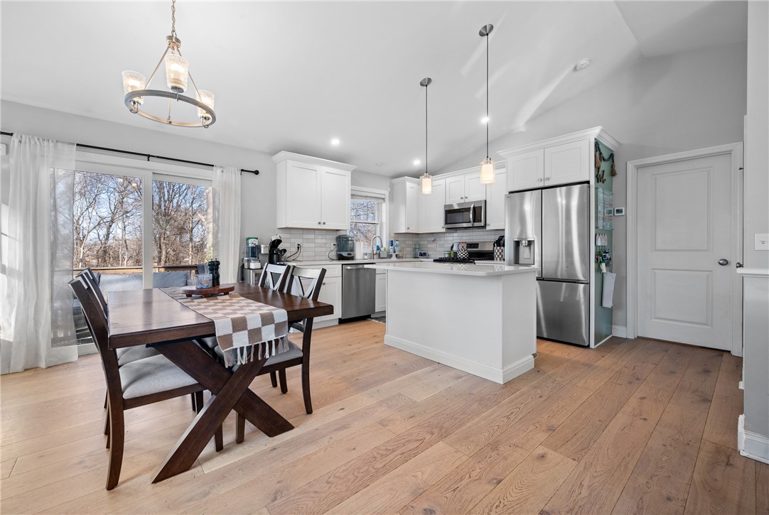 43 Beaver Avenue Warwick, RI 02889 - Photo 18 of 28