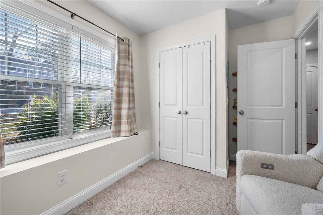 43 Beaver Avenue Warwick, RI 02889 - Photo 21 of 28