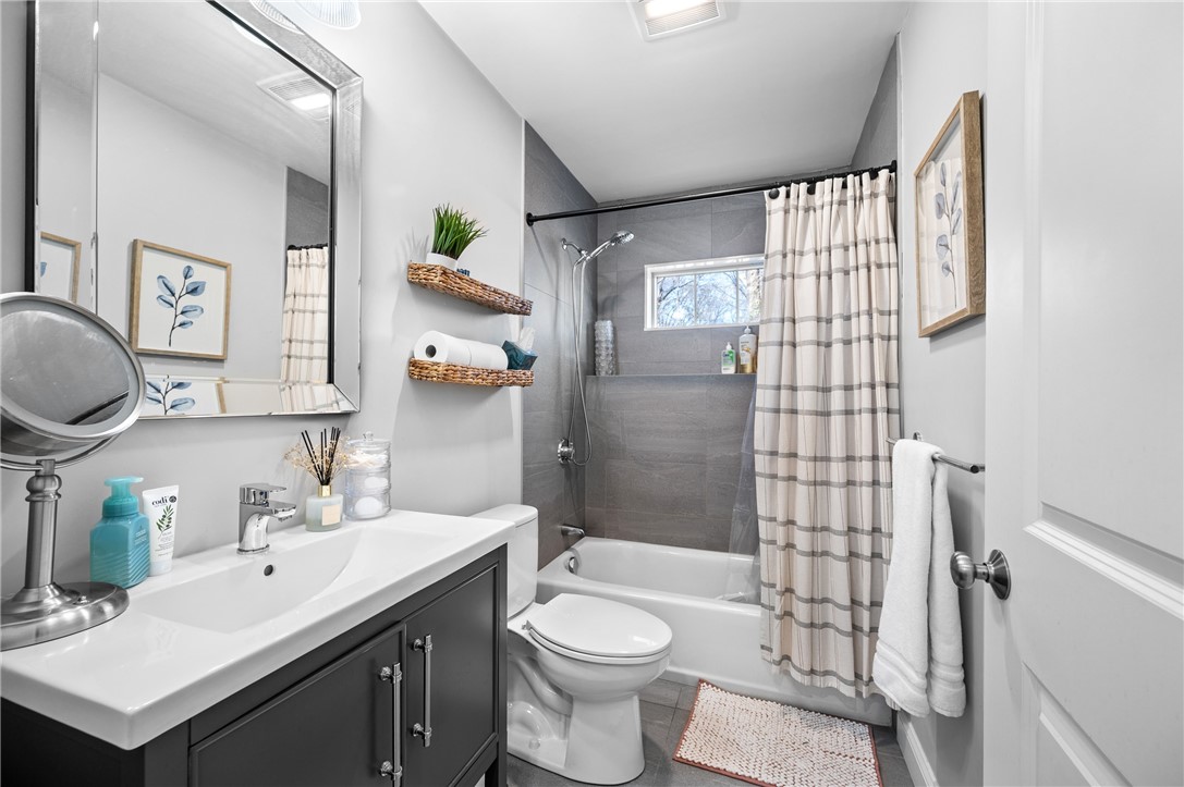 43 Beaver Avenue Warwick, RI 02889 - Photo 23 of 28