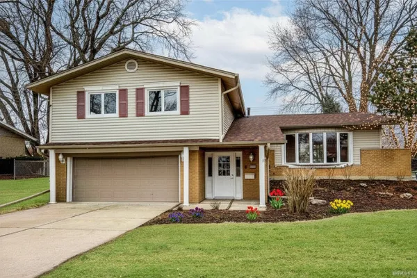 $399,999 | 15118 Hillside Avenue, Oak Forest, IL 60452