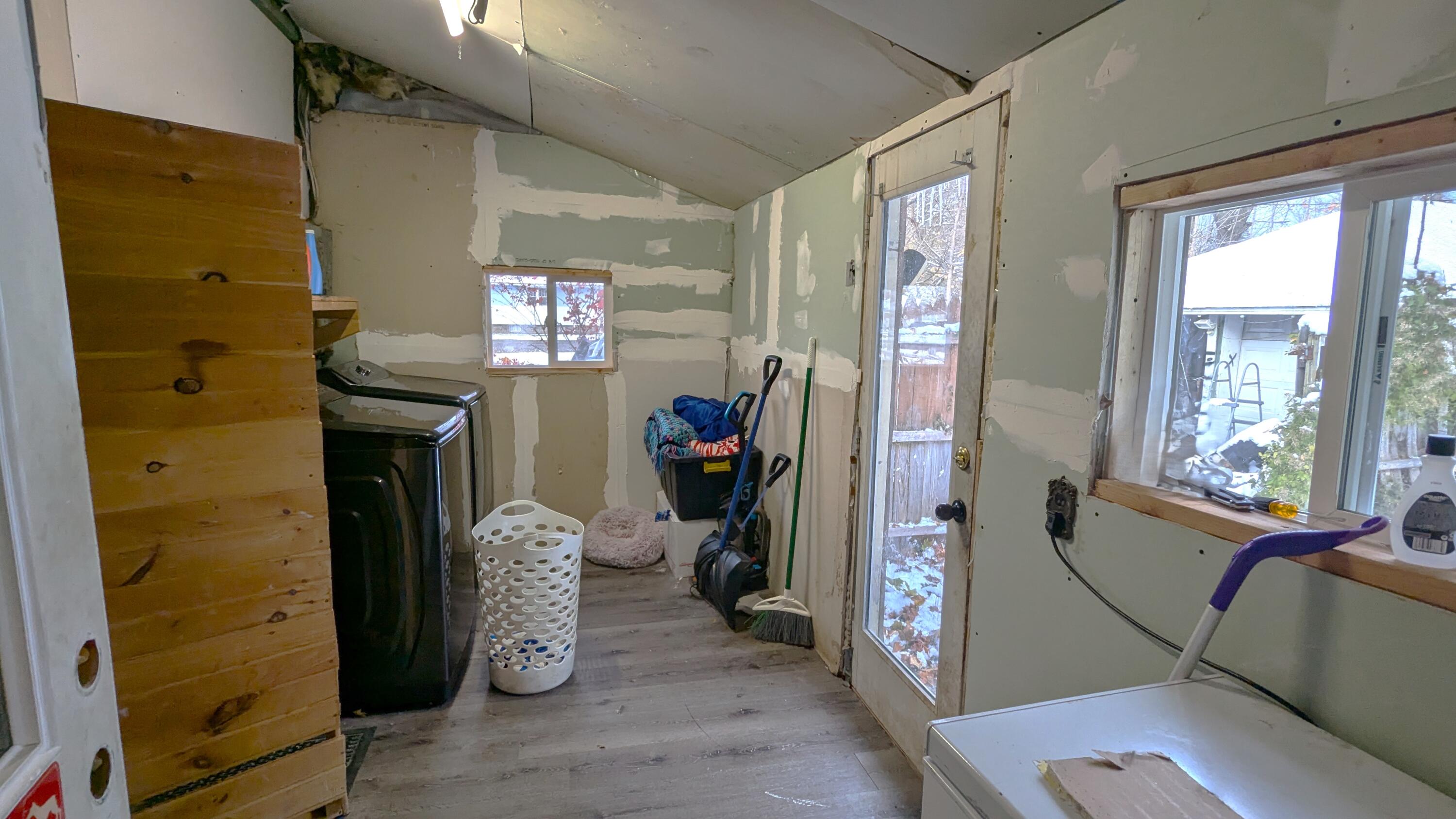 511 Maple Street Three Rivers, MI 49093 - Photo 12 of 15 Laundry