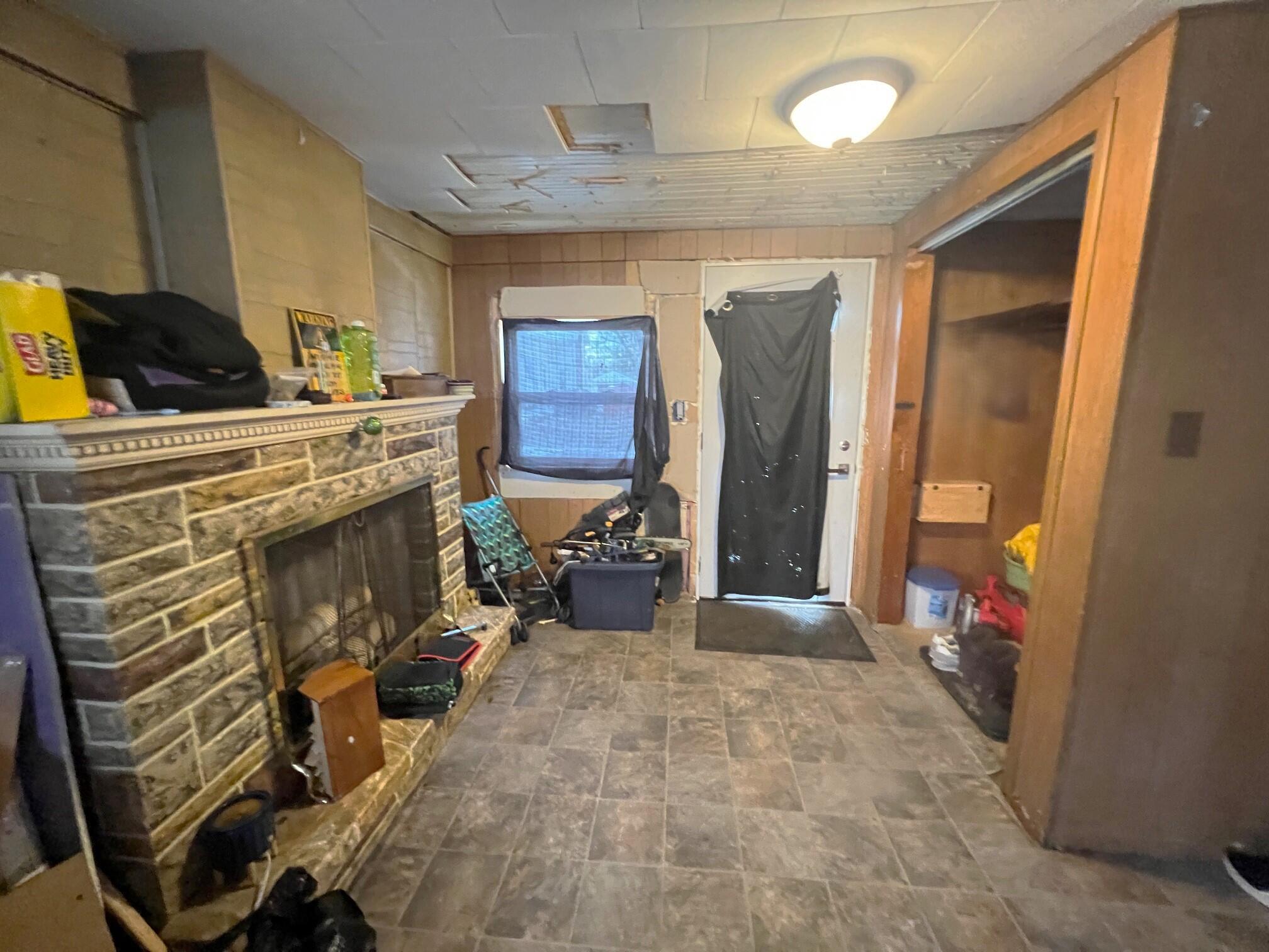 511 Maple Street Three Rivers, MI 49093 - Photo 8 of 15 Maple 12