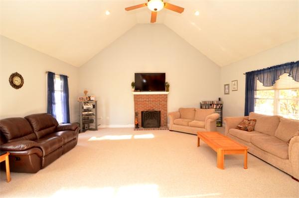 38 Highridge Road Bellingham, MA 02019 - Photo 6 of 30 Gallery Image 6