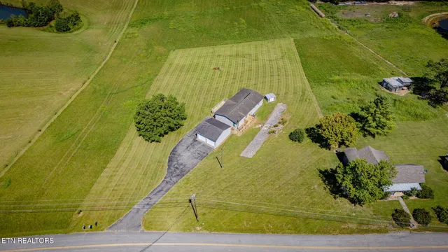 $207,000 | 1983 Oasis Road, Bulls Gap, TN 37711