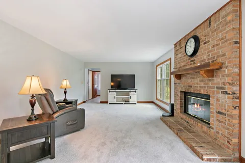 $535,000 | 307 Churchill Court, Sleepy Hollow, IL 60118