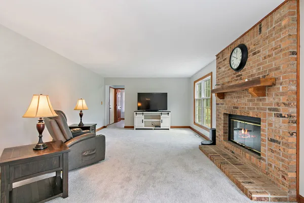 $535,000 | 307 Churchill Court, Sleepy Hollow, IL 60118