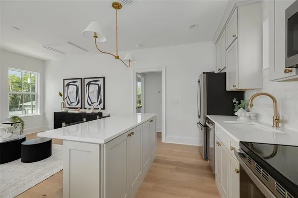 $1,750,000 | 1420 14th Street North, St. Petersburg, FL 33704