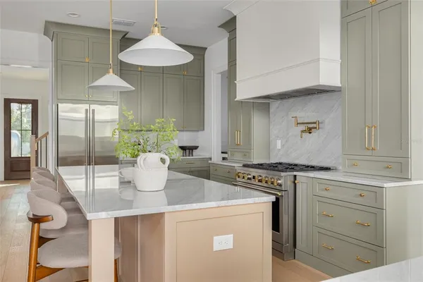 $1,750,000 | 1420 14th Street North, St. Petersburg, FL 33704