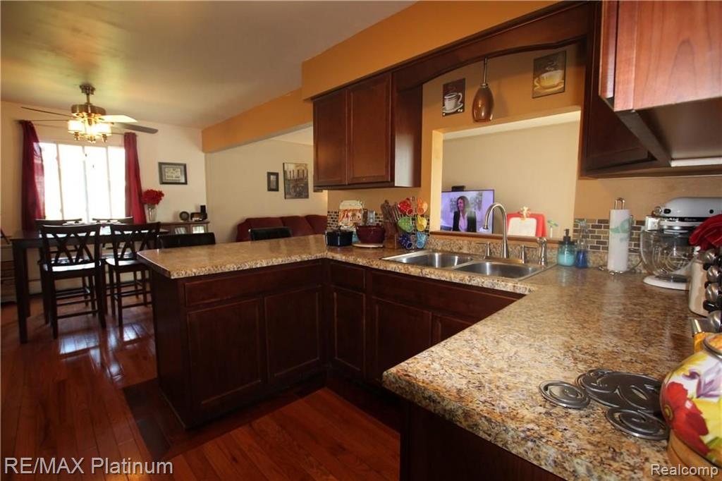 2500 North Irish Road Davison, MI 48423 - Photo 10 of 33