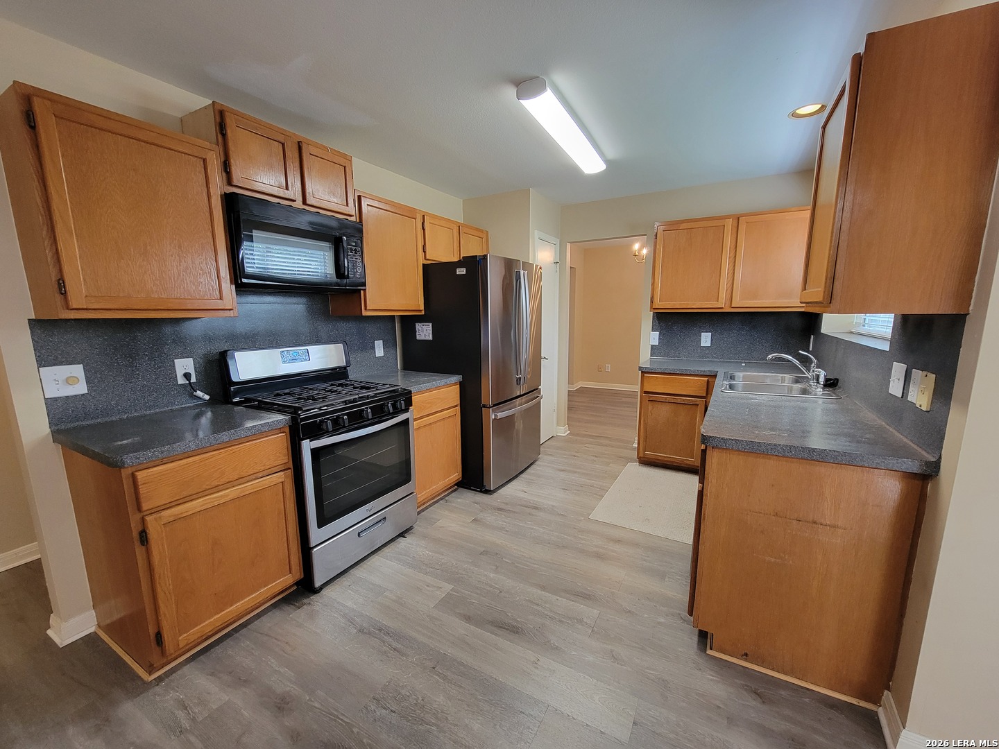 7519 Redman Pass Converse, TX 78109 - Photo 8 of 19