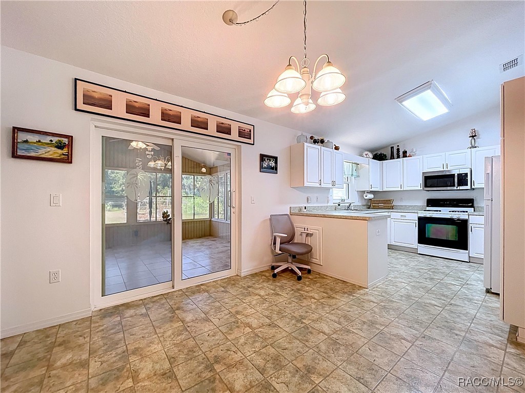11236 North Rain Point Inglis, FL 34449 - Photo 15 of 71