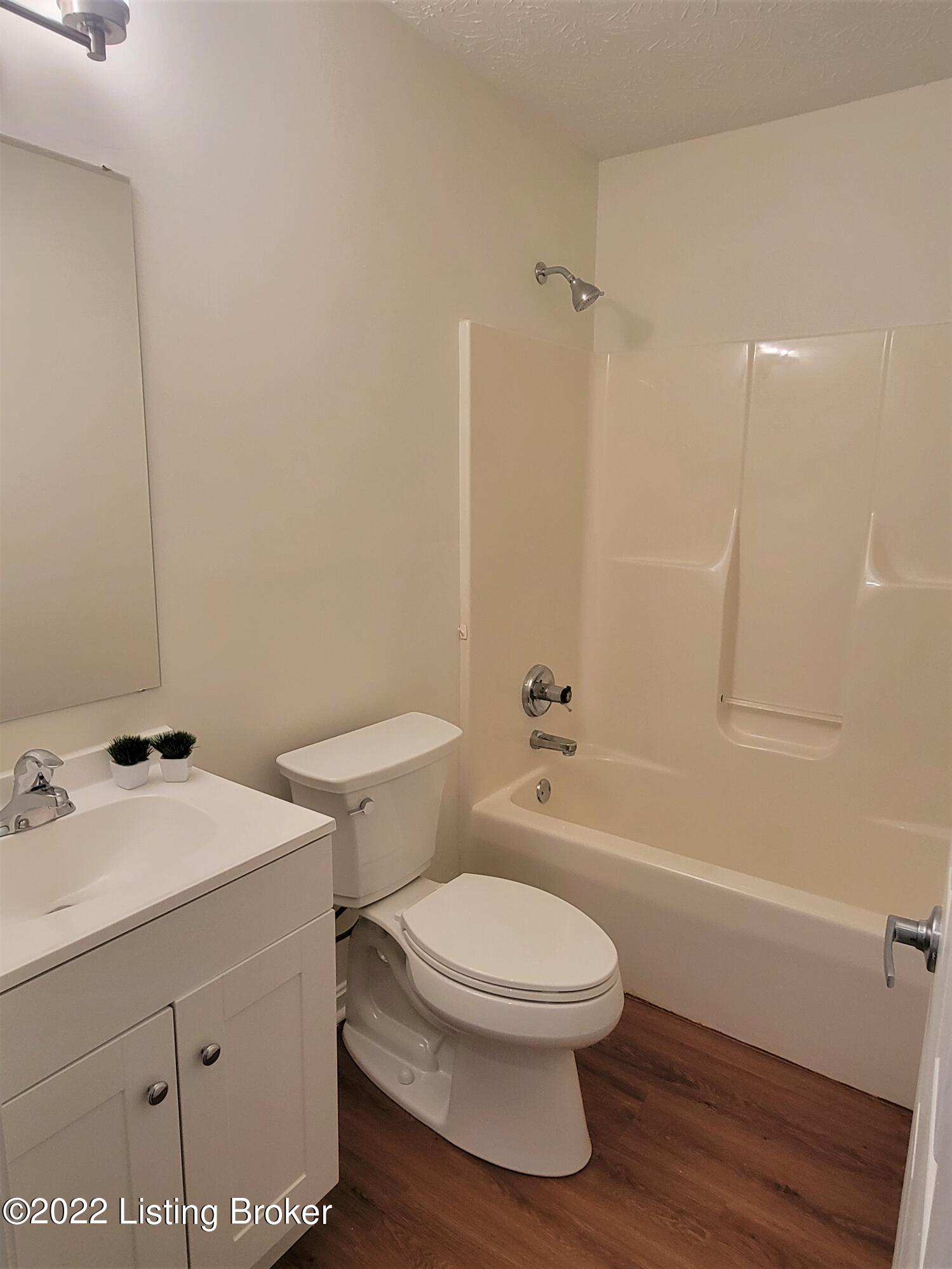 6712 Terry Road Louisville, KY 40258 - Photo 40 of 52 Refitted bathroom
