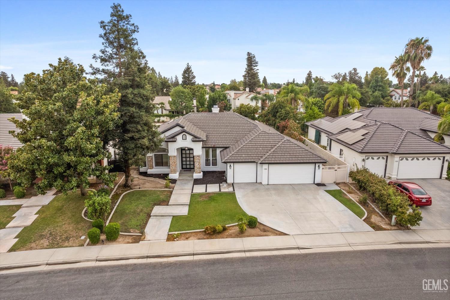 Undisclosed Address Bakersfield, CA 93311 - Photo 4 of 67