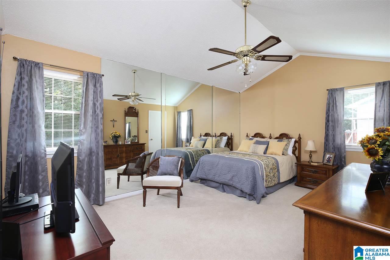 1246 David Drive Pelham, AL 35124 - Photo 16 of 34