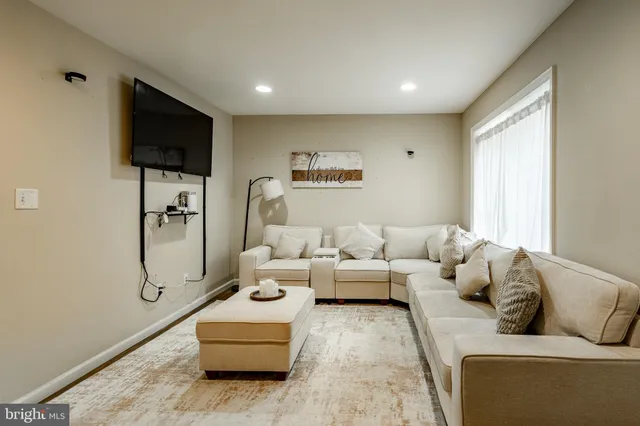 $249,900 | 115 Whitburn Place, Newark, DE 19702