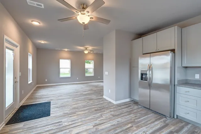 $277,500 | 632 West Delavan Drive, Janesville, WI 53546