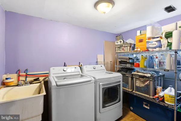 $325,000 | 208 Sussex Drive, Lindenwold, NJ 08021