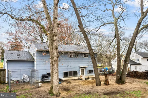 $325,000 | 208 Sussex Drive, Lindenwold, NJ 08021
