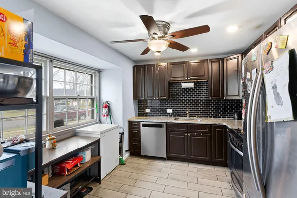 $325,000 | 208 Sussex Drive, Lindenwold, NJ 08021