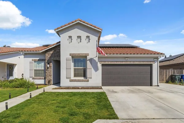 $495,000 | 6128 East Platt Avenue, Fresno, CA 93727