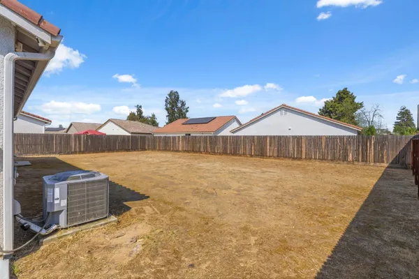$495,000 | 6128 East Platt Avenue, Fresno, CA 93727