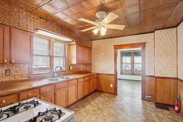 $244,900 | 4413 19th Avenue, Kenosha, WI 53140