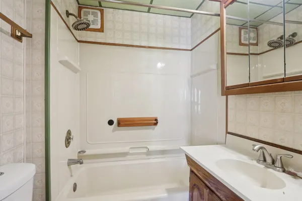 $244,900 | 4413 19th Avenue, Kenosha, WI 53140
