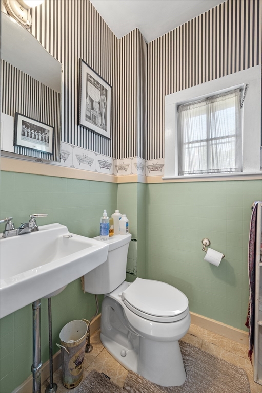 14 Poplar Street Danvers, MA 01923 - Photo 15 of 38