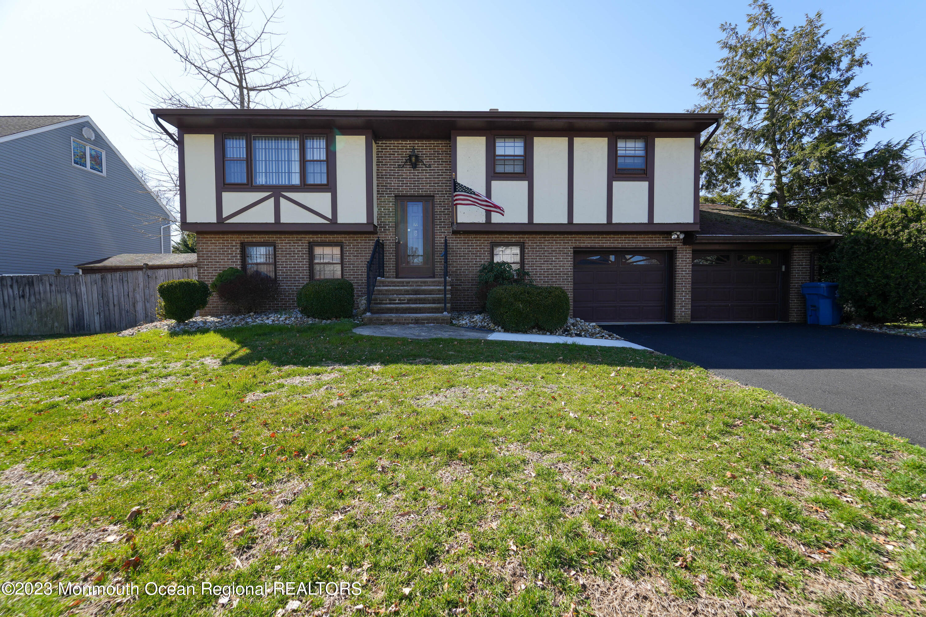 8 Leocadia Court Hazlet, NJ 07730 - Photo 1 of 46 8 Leocadia Ct