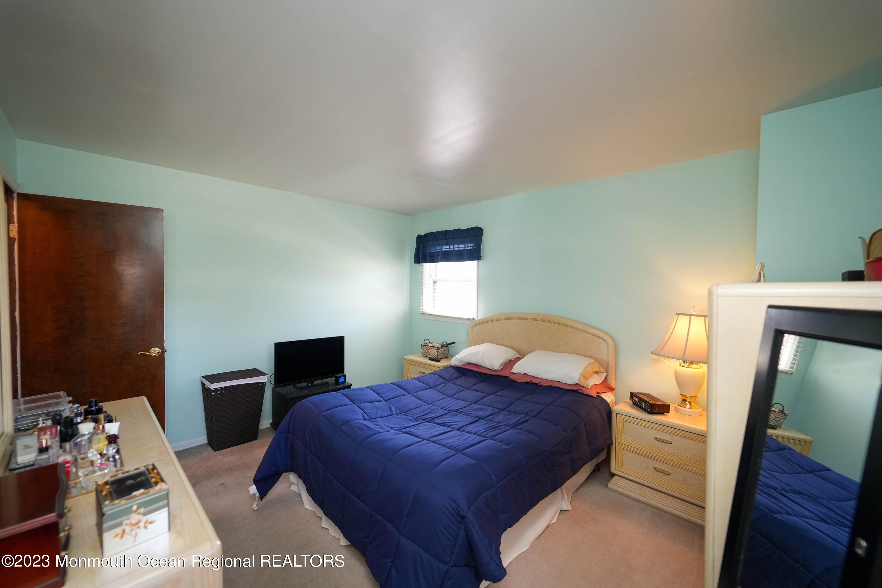 8 Leocadia Court Hazlet, NJ 07730 - Photo 13 of 46 8 Leocadia Ct-17