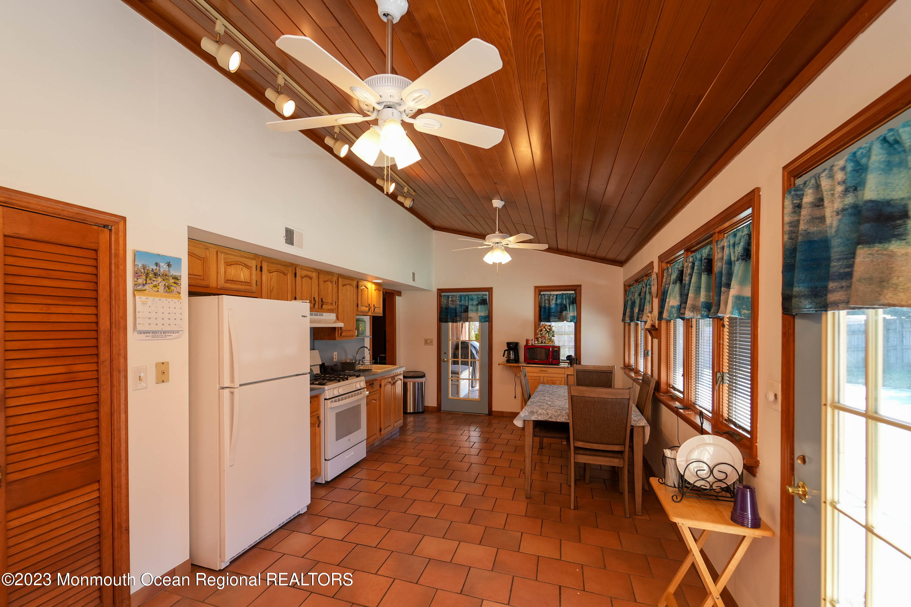 8 Leocadia Court Hazlet, NJ 07730 - Photo 29 of 46 8 Leocadia Ct-32