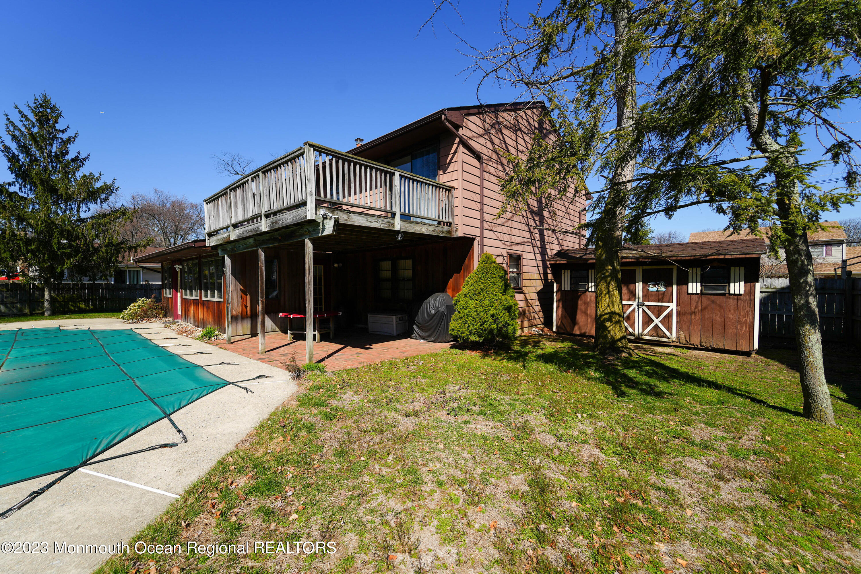 8 Leocadia Court Hazlet, NJ 07730 - Photo 36 of 46 8 Leocadia Ct-35