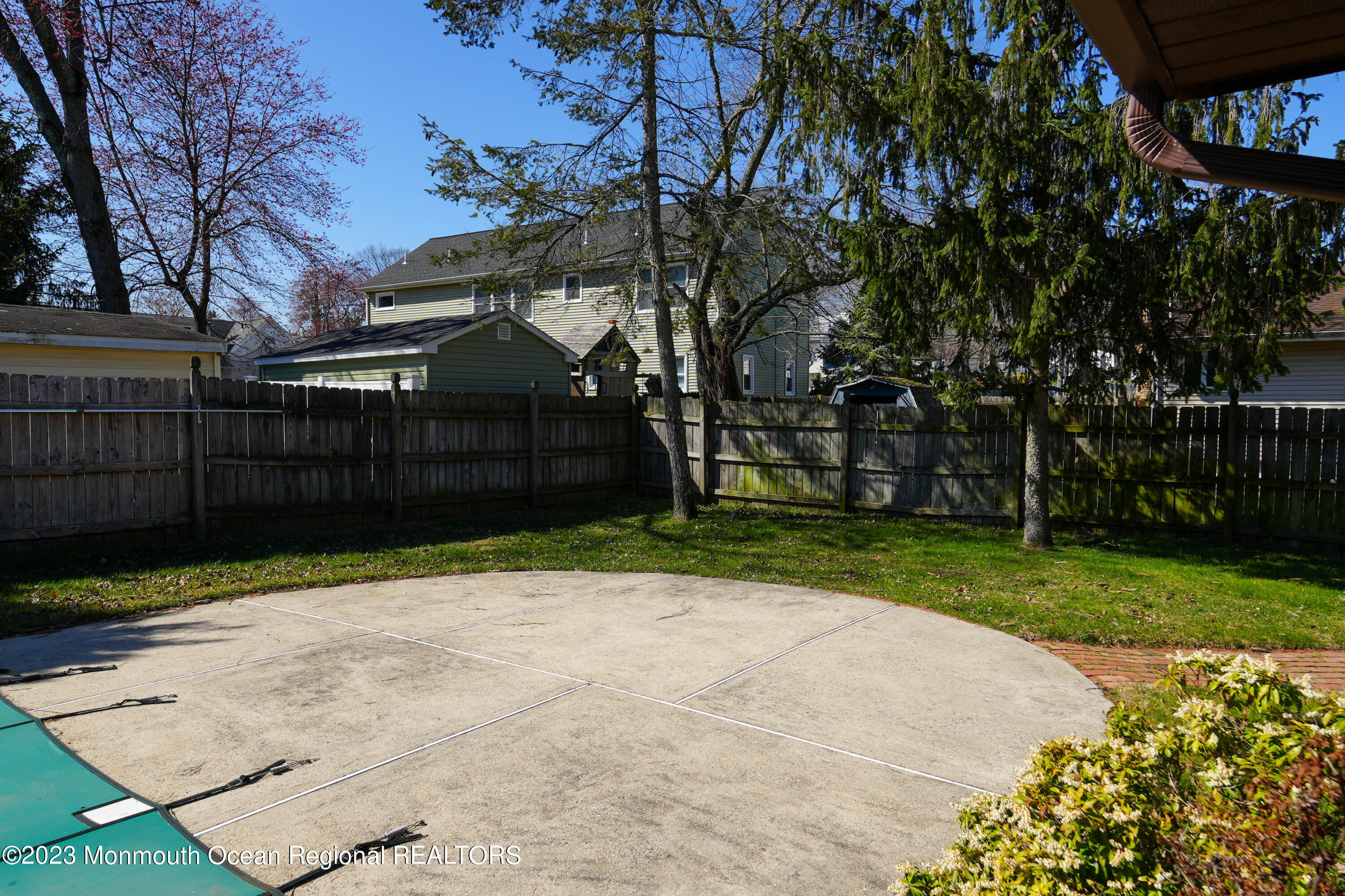 8 Leocadia Court Hazlet, NJ 07730 - Photo 39 of 46 8 Leocadia Ct-33