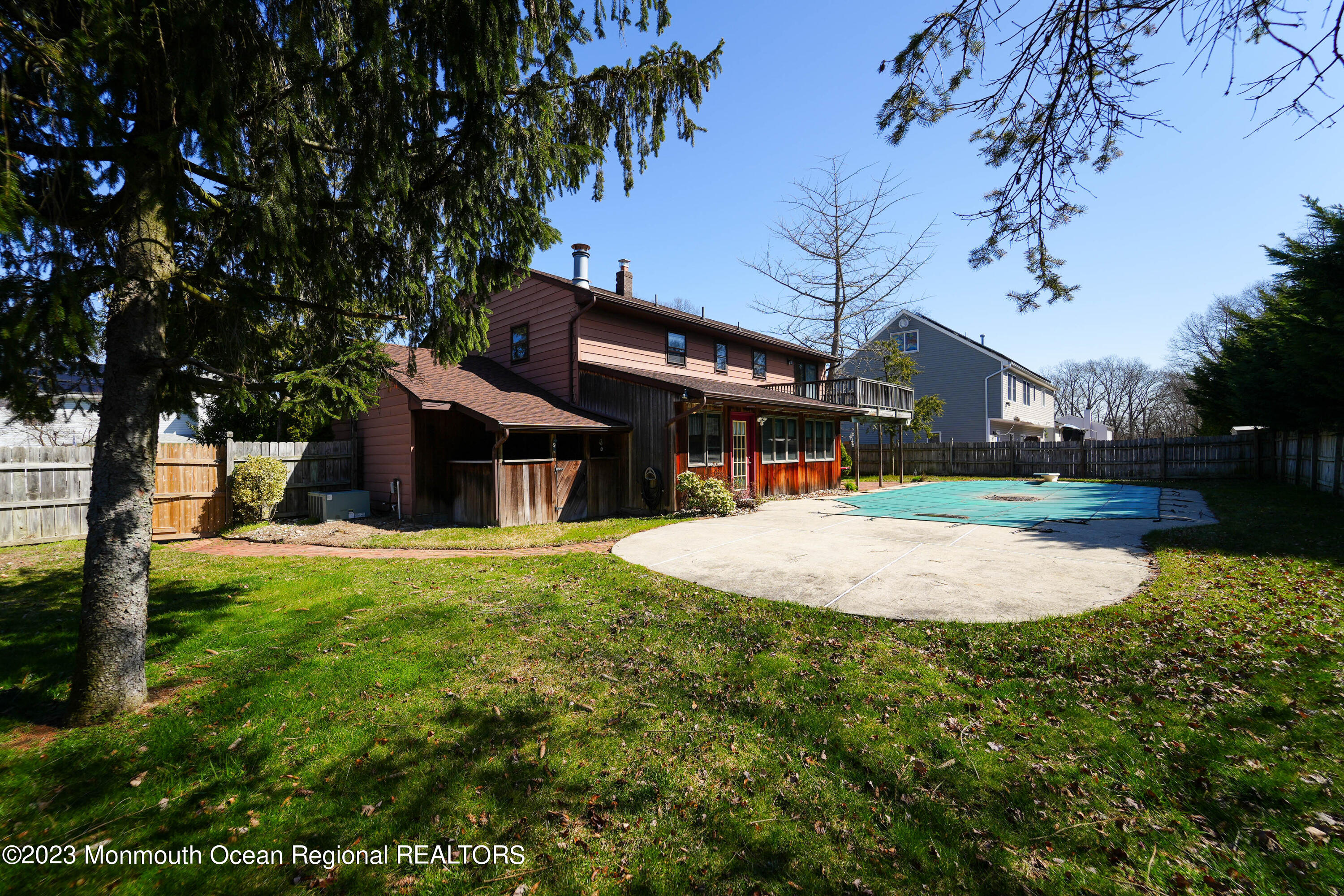 8 Leocadia Court Hazlet, NJ 07730 - Photo 40 of 46 8 Leocadia Ct-38