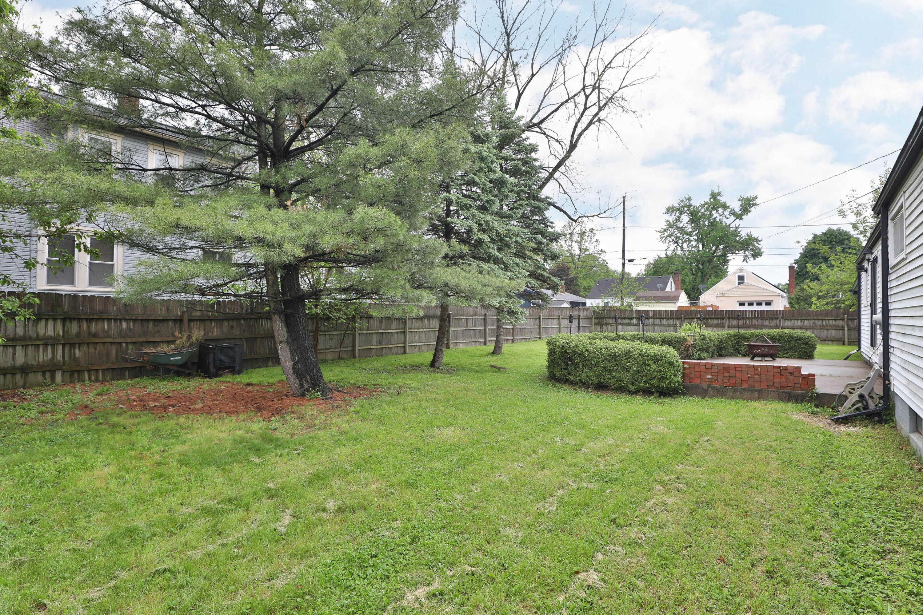 165 Morse Road Columbus, OH 43214 - Photo 29 of 35