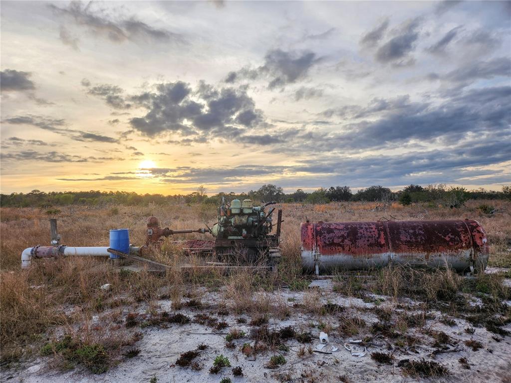 West Frostproof Road Frostproof, FL 33843 - Photo 8 of 29 a view of a town with mountains in the background