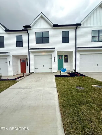 $299,900 | 8818 Chapman Trce Way, Knoxville, TN 37920