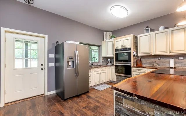 $525,000 | 6981 East Webster Road, Lexington, IN 47138