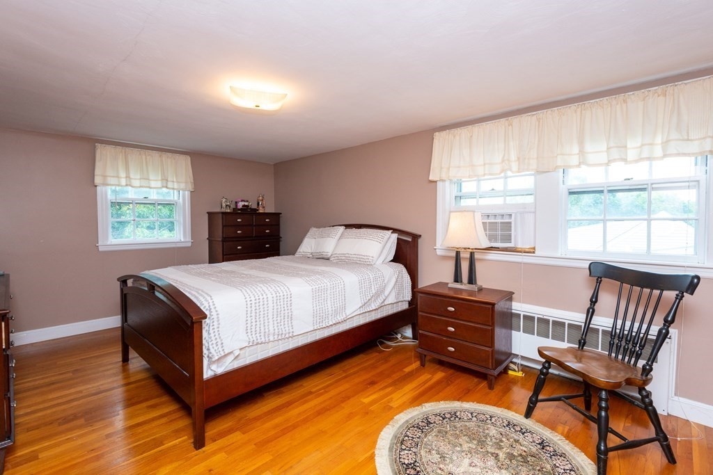 12 Elizabeth Road Stoneham, MA 02180 - Photo 17 of 37 Gallery Image 17